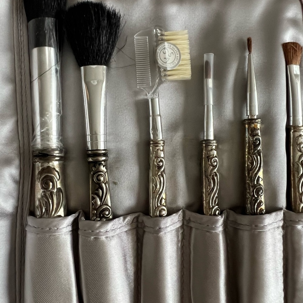 Gorham silver plate makeup brushes. Never used.